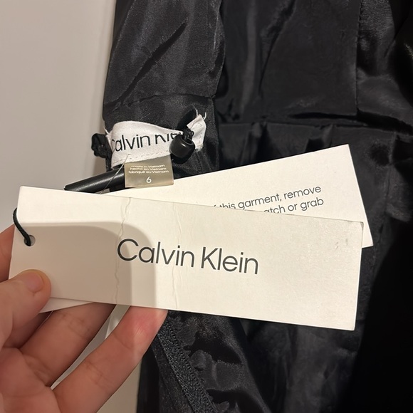 Brand is Calvin Klein, size is 6 - Picture 3 of 5